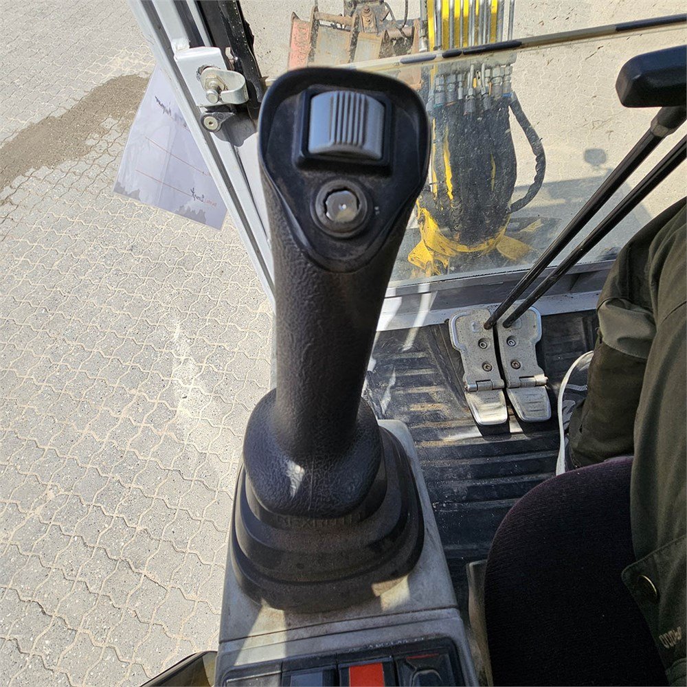 Photo 19