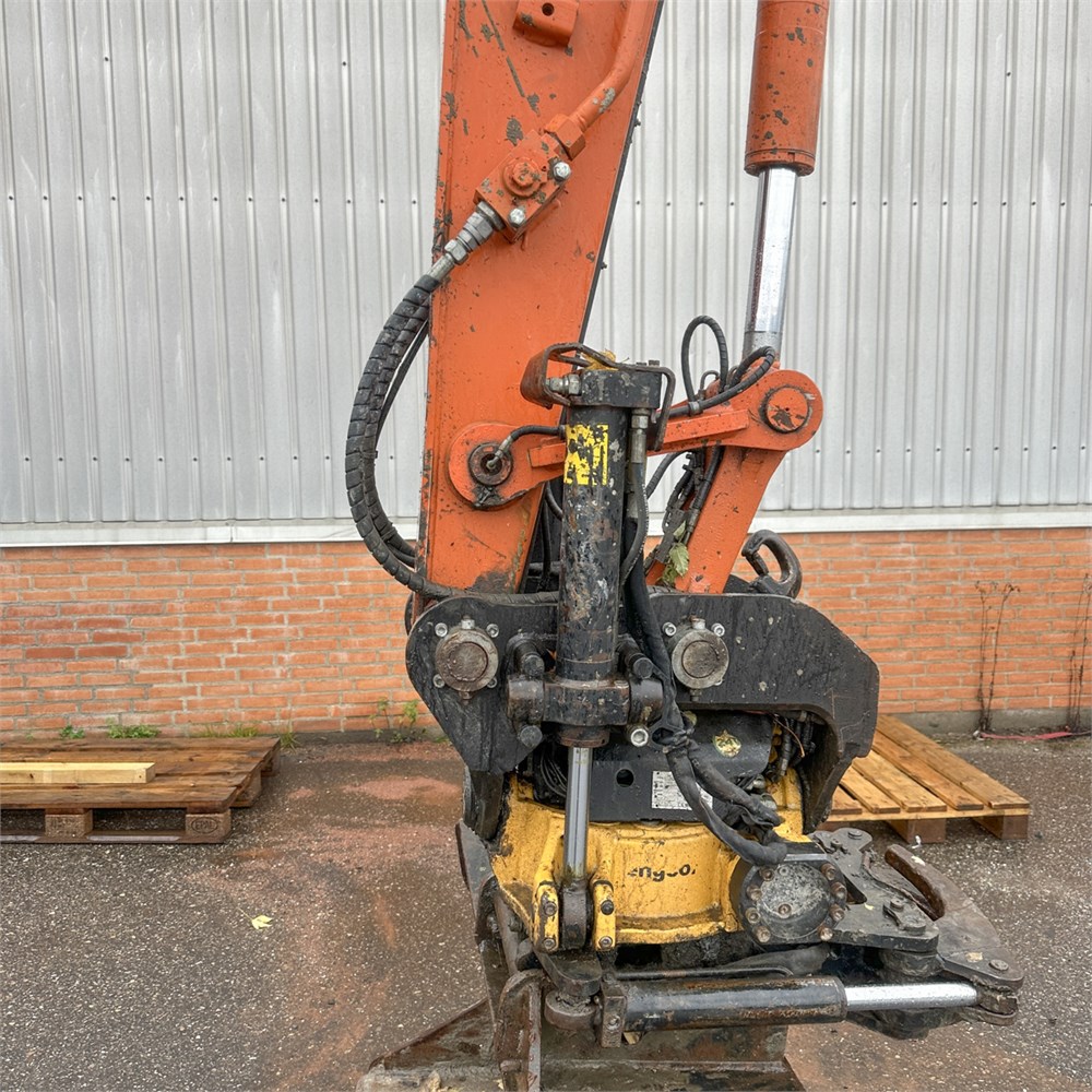 Photo 18