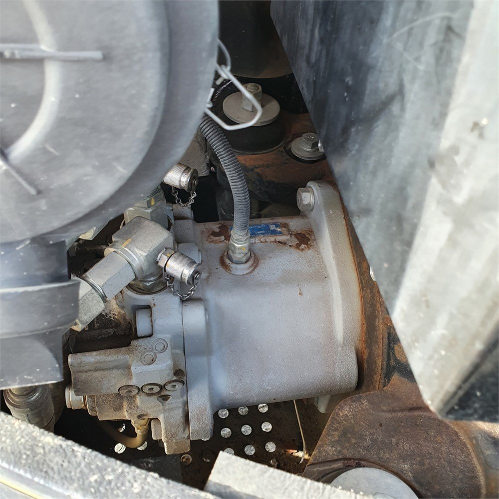 Photo 5
