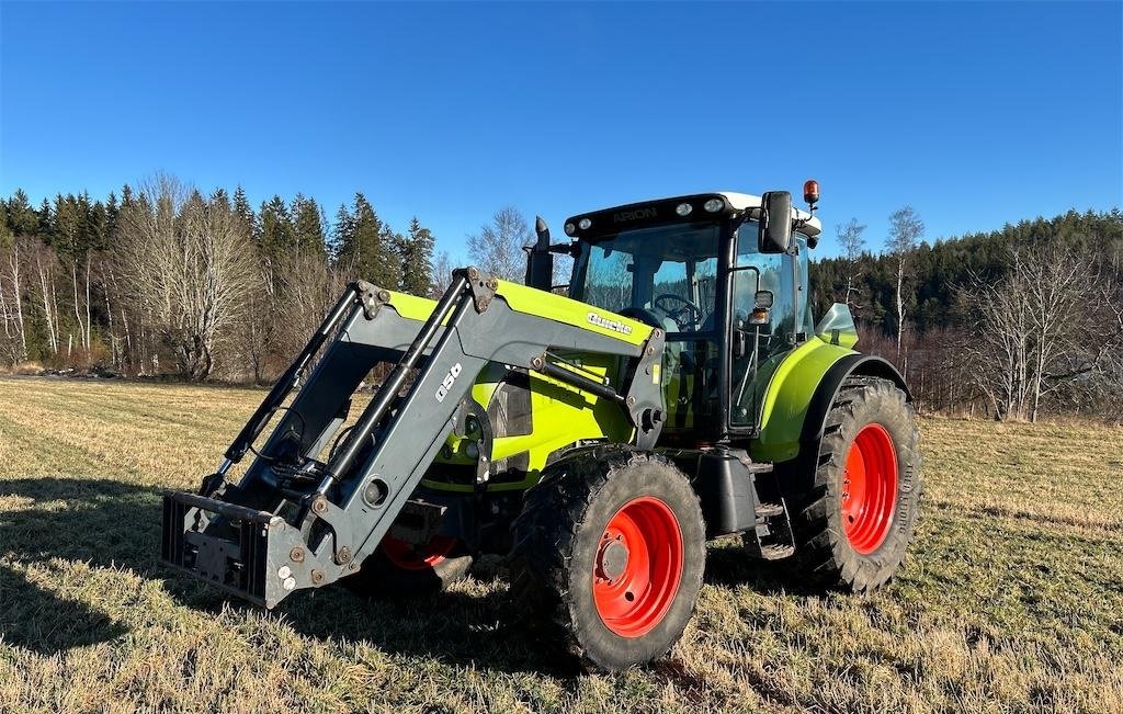 CLAAS 630C ARION AVEC CHARGEUR – 154 ch – 2011 – 6 199 h