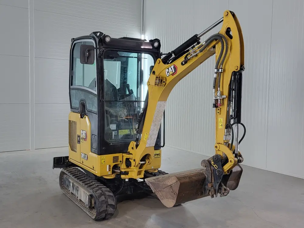 Caterpillar 301.8 – 2T – 265 h – 2022