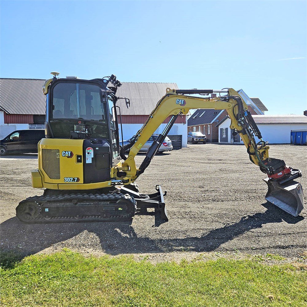 Caterpillar 302.7 CR – 2T7 – 1 509 h – 2022