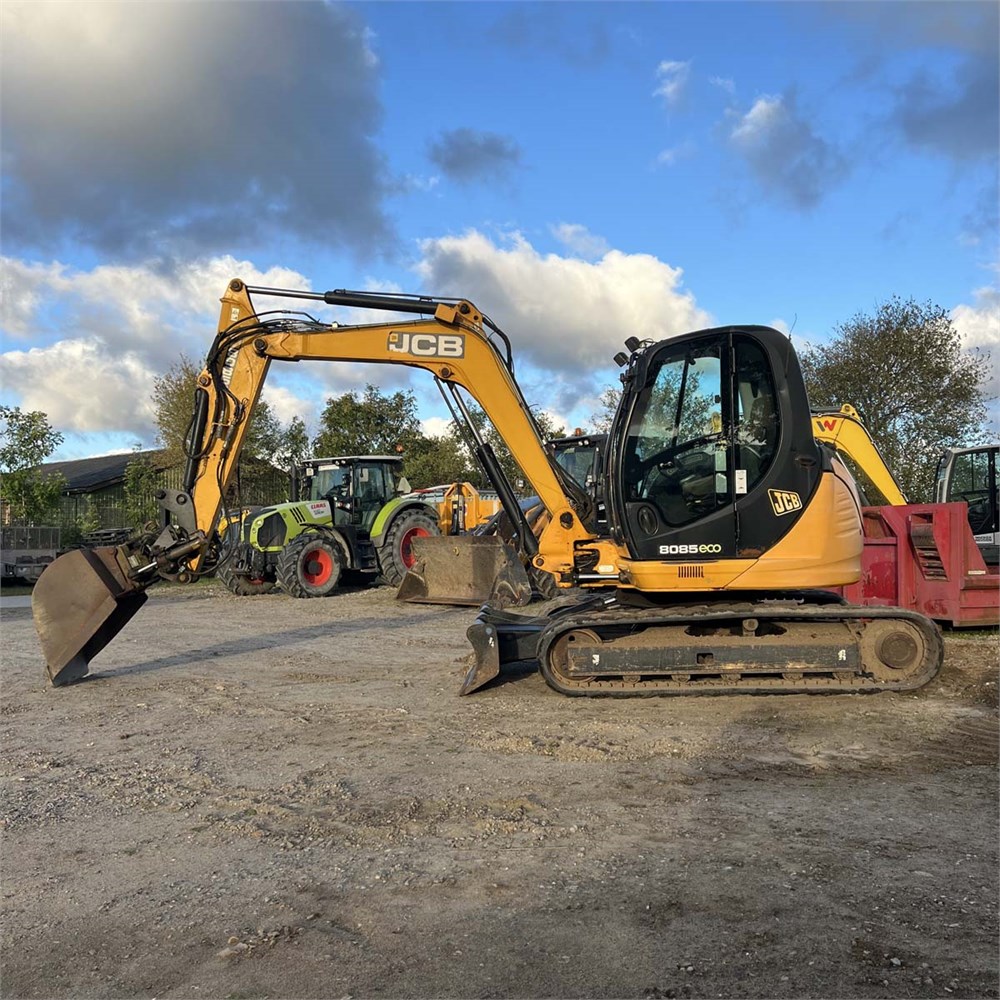 JCB 8085 ZTS – 8T – 5 285 h – 2011