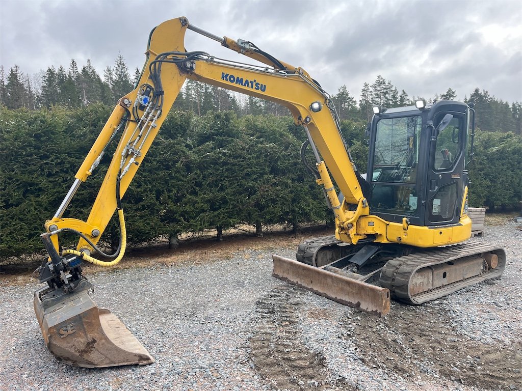 Komatsu PC55MR-3 – 5T3 – 4 625 h – 2012