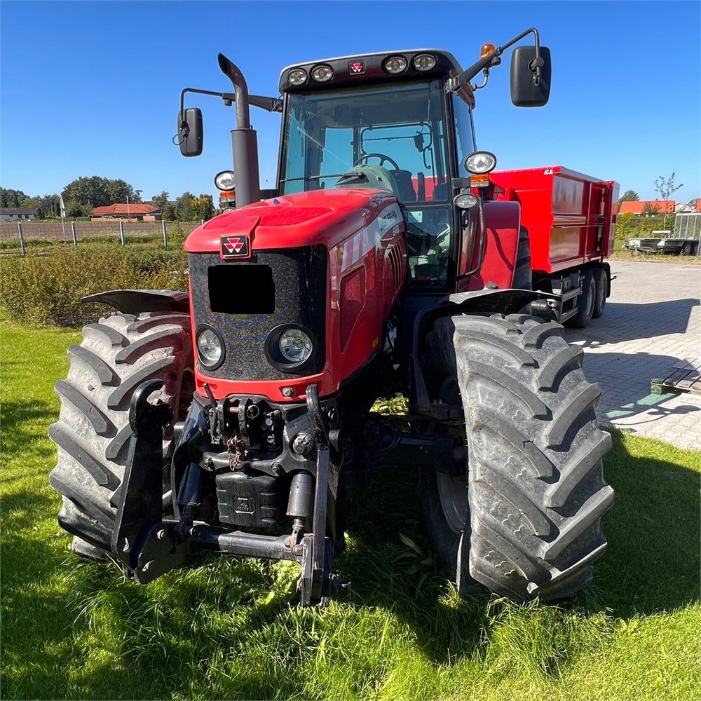 Massey Ferguson 6480 – 145 ch – 8 574 h – 2004