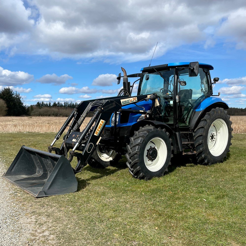 NEW HOLLAND TS100A – 101 ch – 2005 – 4T5 – 1 701 h – CHARGEUR FRONTAL