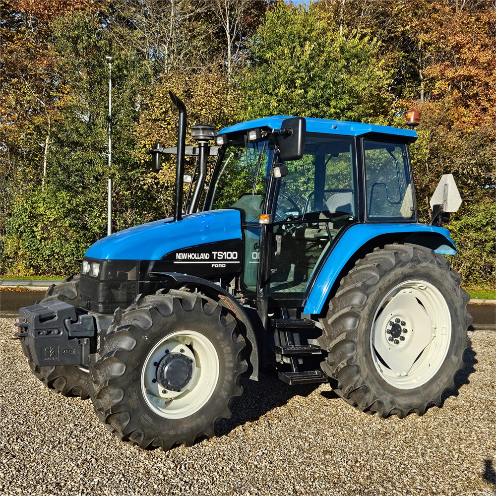 New Holland TS 100 – 100 ch – 5 899 h – 1999
