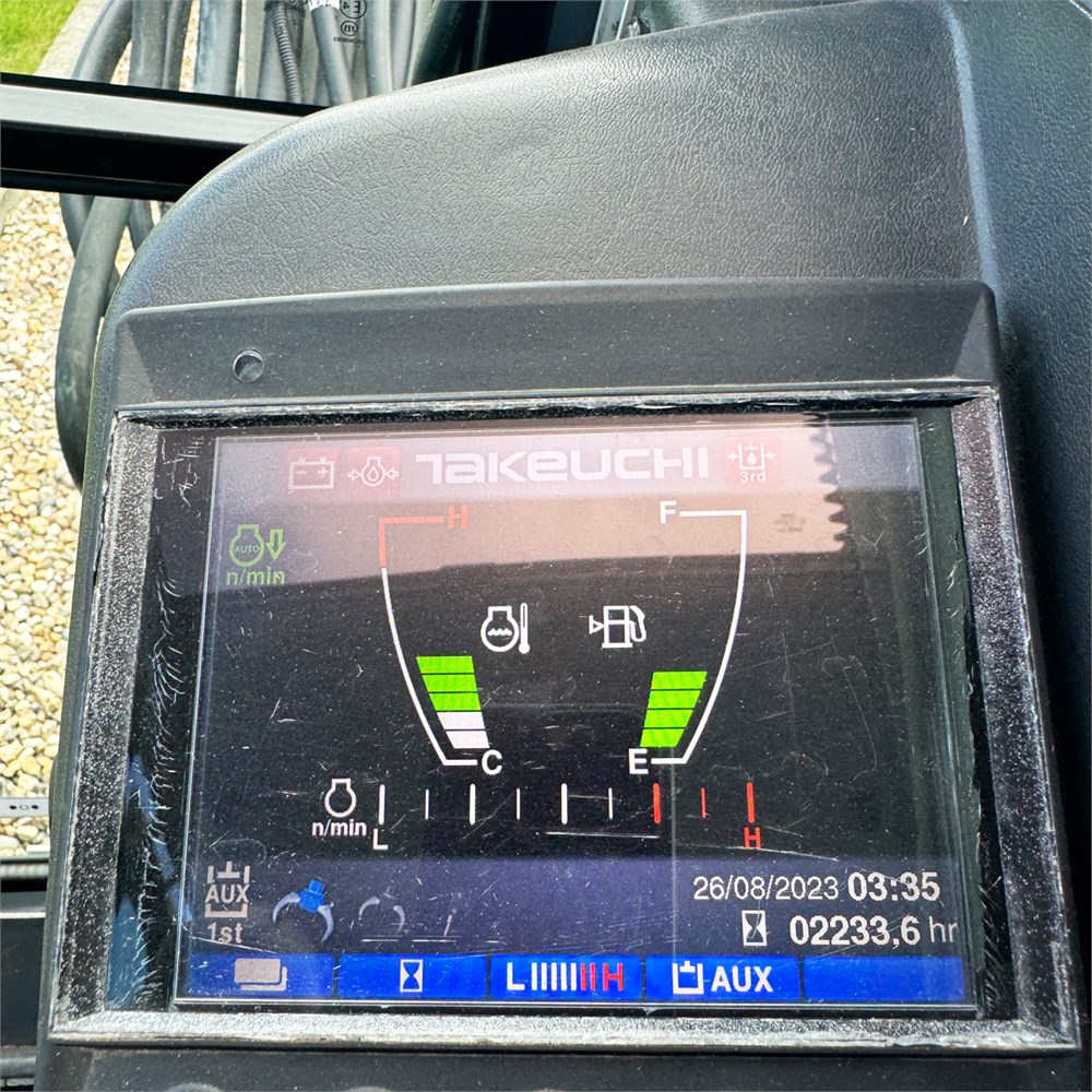Photo 42