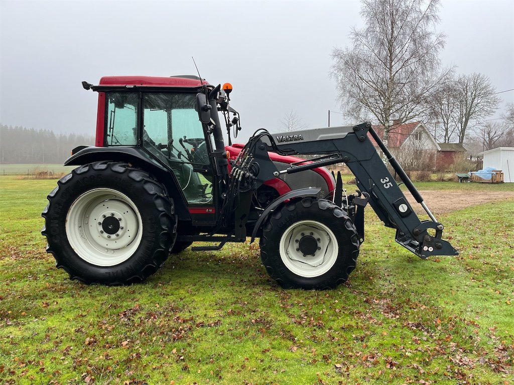 Valtra A75-4 – 75ch – 2006 – 2 849 h