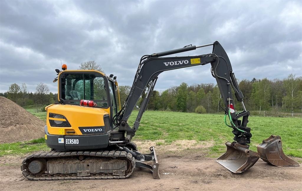 Volvo ECR58D – 5T8 – 978 h – 2016